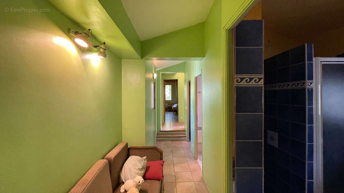 Exclusif  et rare sur le marché! Joli plain pied à Grignan avec piscine et vaste terrain. - photo 14