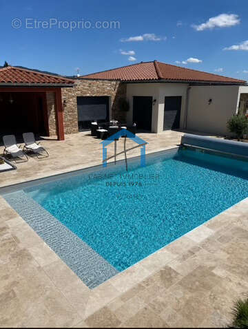 SAINT-CHAMOND   SECTEUR PRISÉ DE CHAVANNE Villa contemporaine de 175 m2 avec piscine - photo 14