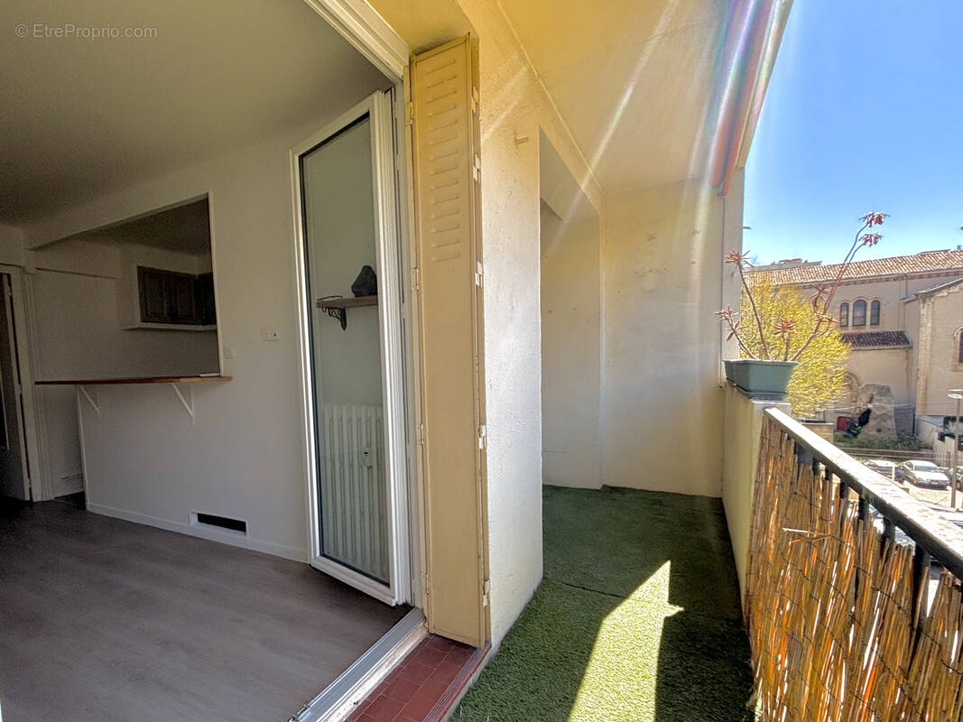 Appartement à MARSEILLE-4E
