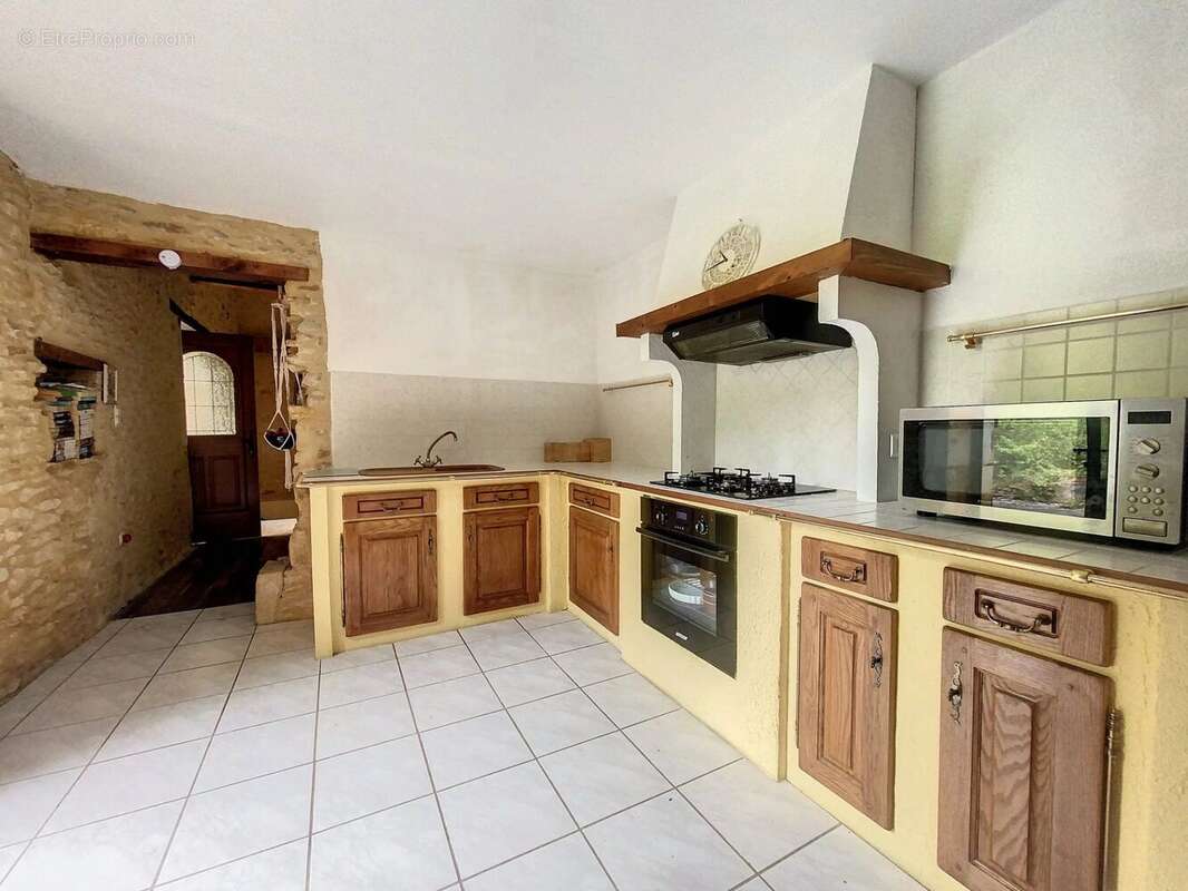 Maison à LE BUISSON-DE-CADOUIN