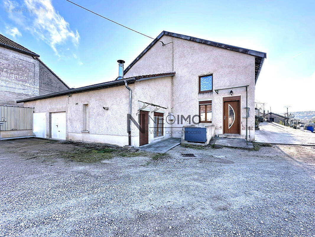 Maison à SOULOSSE-SOUS-SAINT-ELOPHE