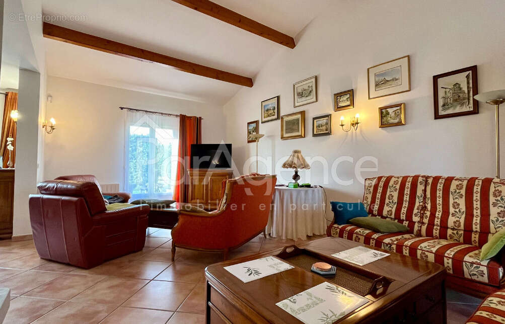 Maison à VAUX-SUR-MER