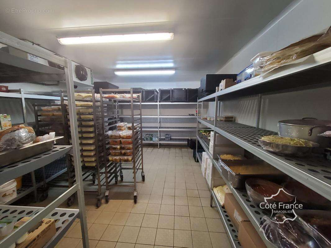 À VENDRE   Fonds et Murs Commerciaux Activité Traiteur   GIV - photo 21
