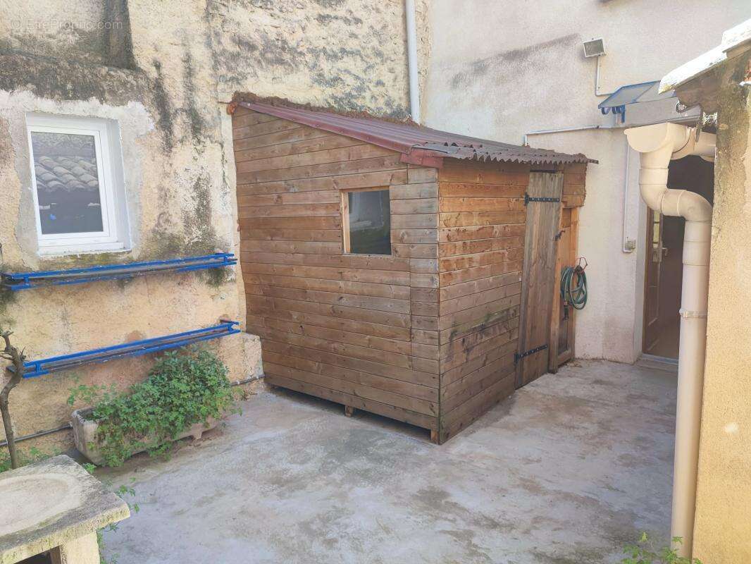 GRAND DUPLEX T4 avec cour intérieure BAGNOLS-SUR-CEZE 30200 - photo 4