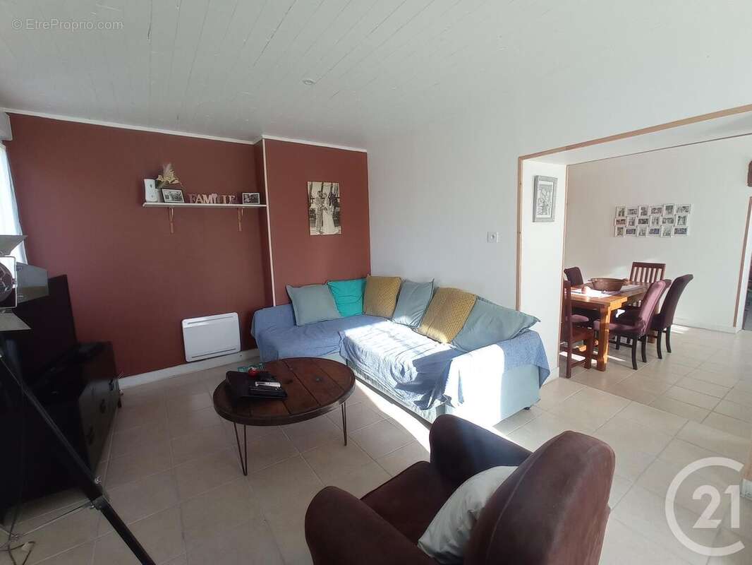 Maison à SAVIGNAC-DE-L&#039;ISLE