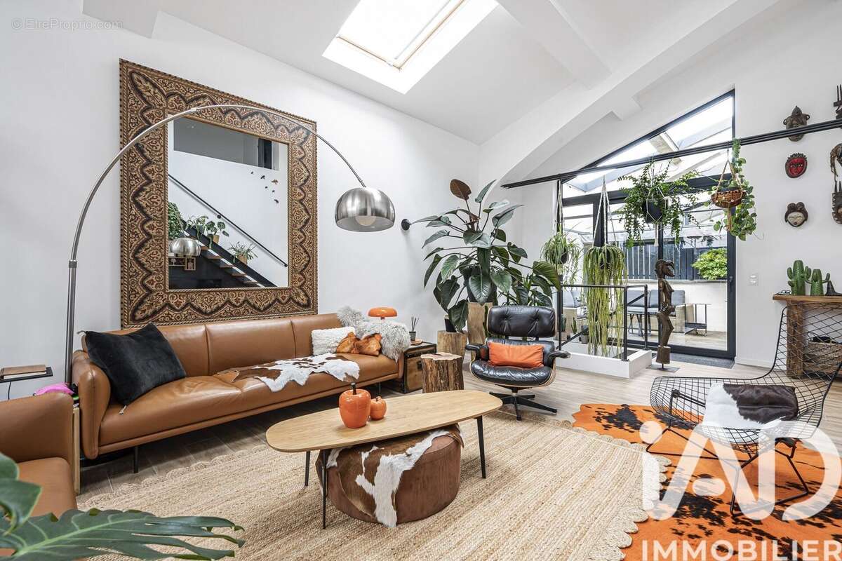 Photo 2 - Commerce à NANTERRE