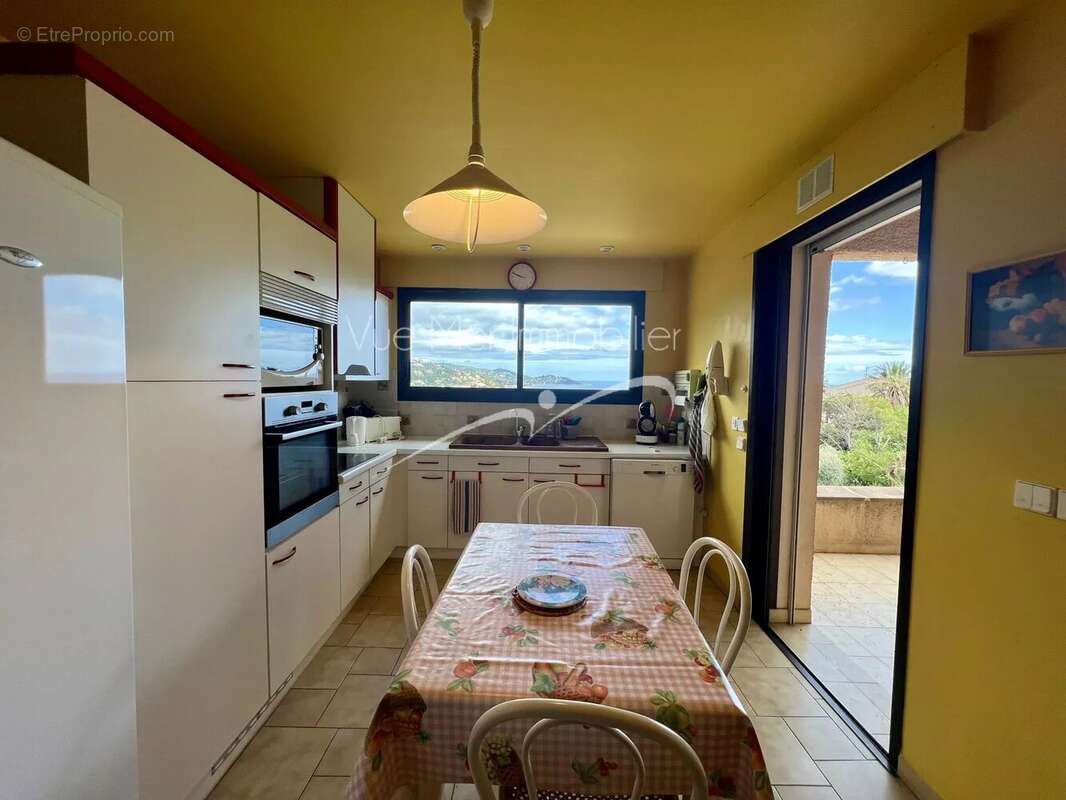 Maison à LE LAVANDOU
