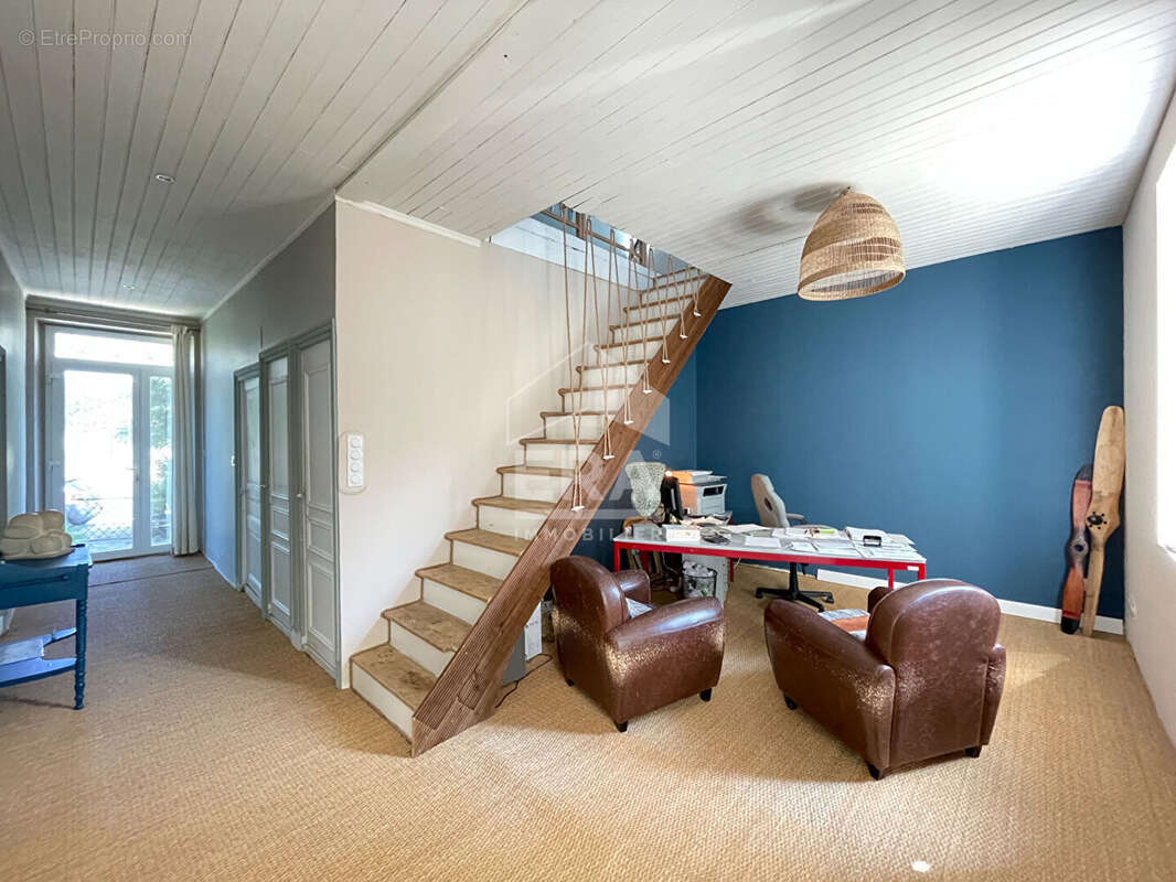 Maison à SAVIGNAC-LES-EGLISES