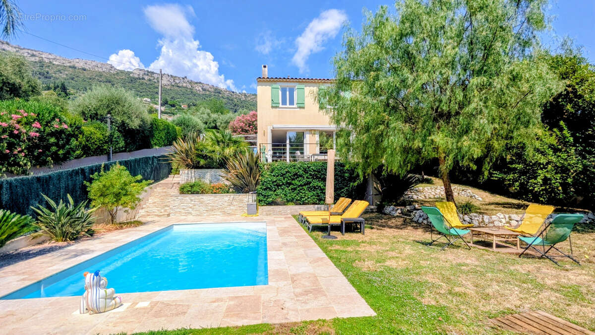 SOUS COMPROMIS - Maison récente avec piscine   Vence (7 min du centre) - photo 2
