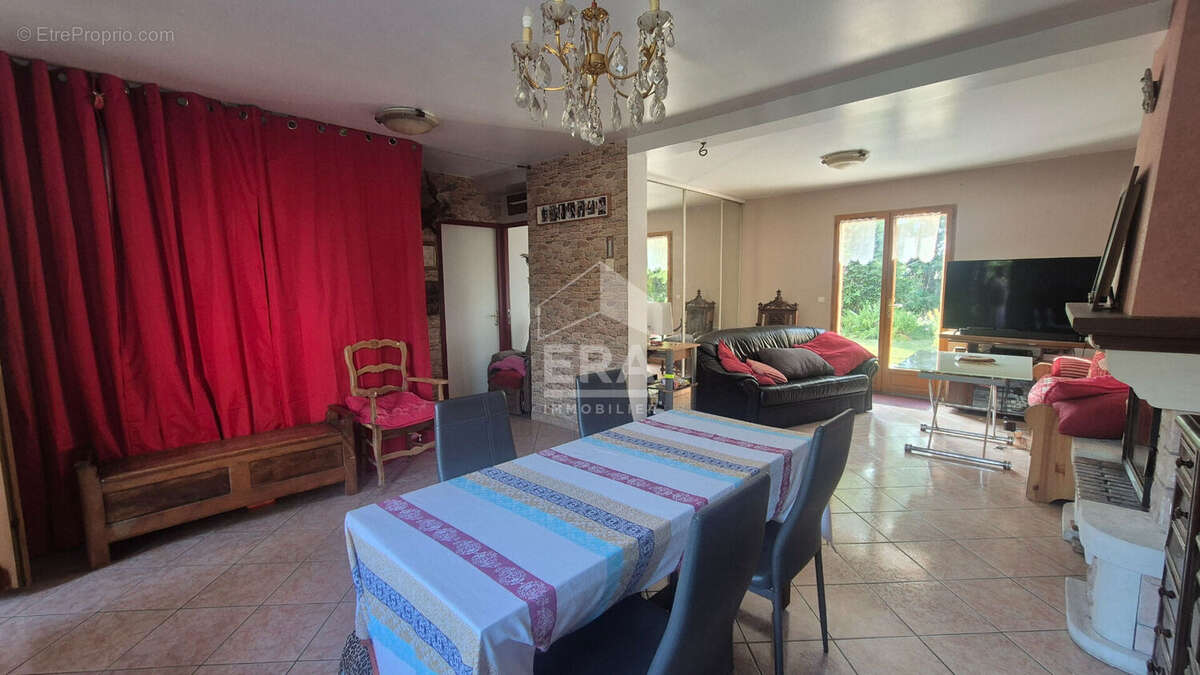 Maison à BRIE-COMTE-ROBERT