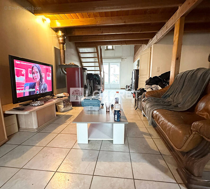 Maison à VALFROICOURT