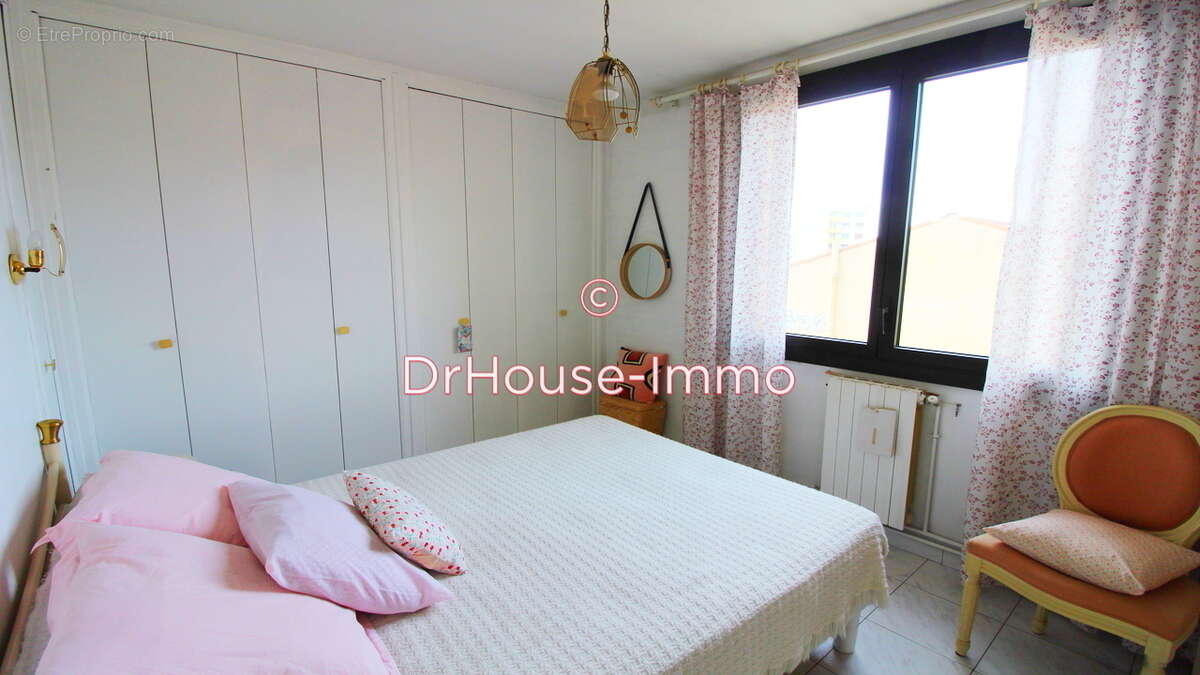 Appartement à MARSEILLE-4E