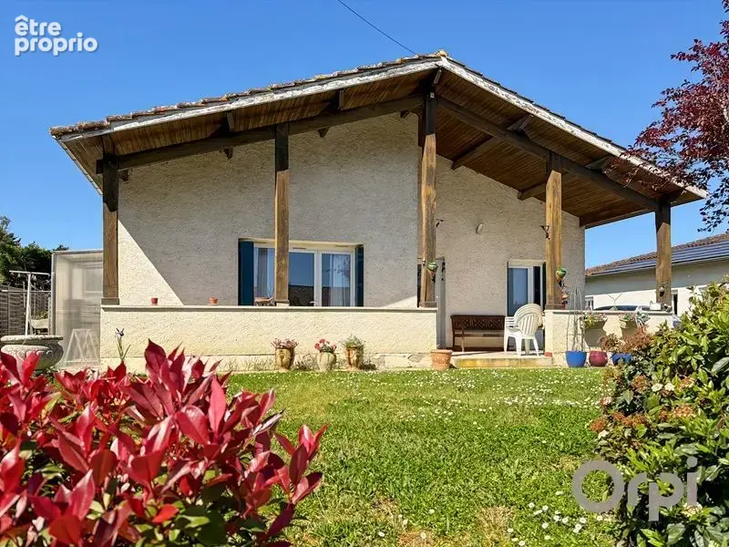 FLEURANCE, Maison traditionnelle habitable de plain pied sur un terrain de plus de 1000 m² - photo 11
