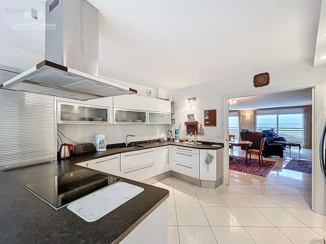 Appartement à EVIAN-LES-BAINS