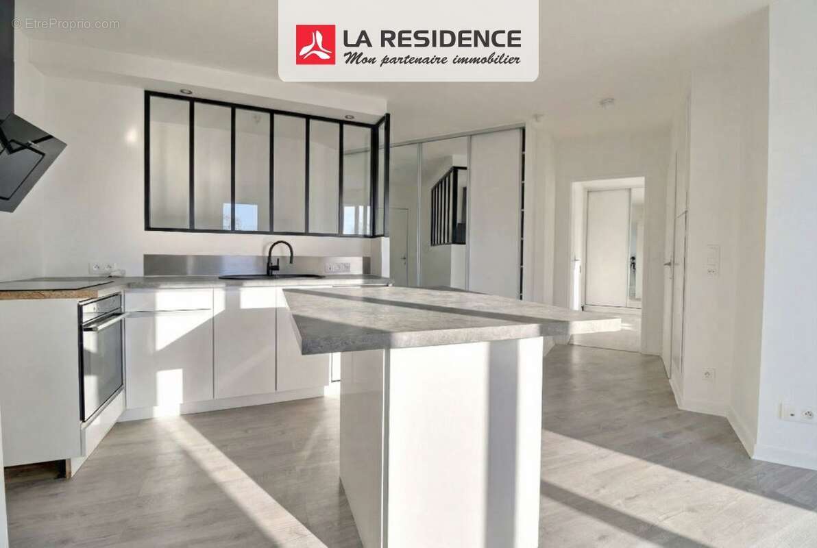 Appartement 44 m² à Poissy  - photo 2