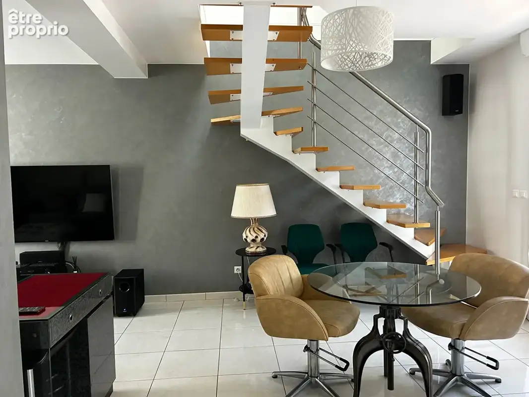 Maison  5 Pièces avec garage - photo 1