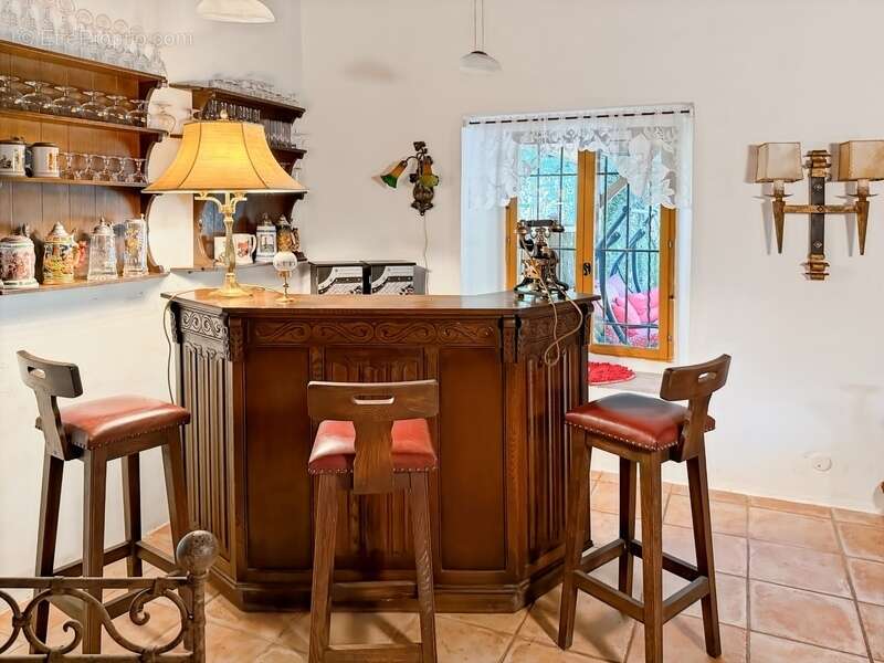 Maison à VIC-FEZENSAC