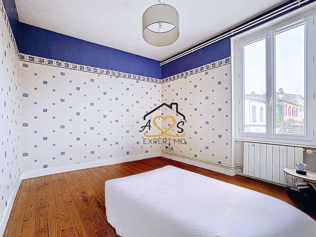 Maison familiale avec nombreuses dépendances   4 chambres   Terrain clos   Saint-Dier-d’Auvergne - photo 8