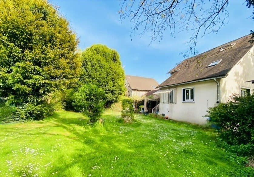 Maison à MONTIGNY-SUR-LOING
