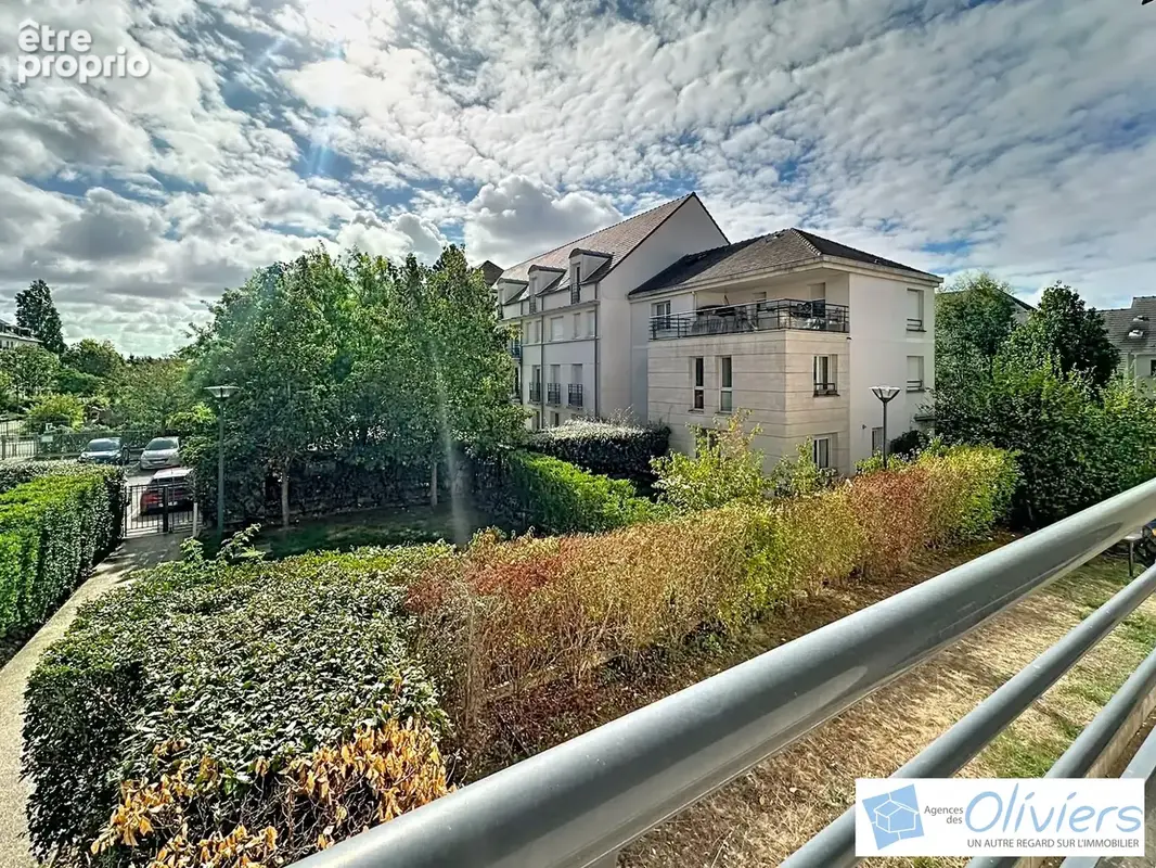 Appartement 3 pièces 82 m² à vendre à Montigny-Le-Bretonneux (78180) - photo 2