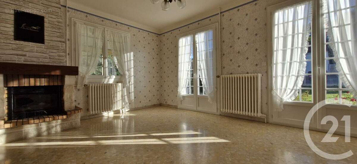 Maison à CLOYES-SUR-LE-LOIR