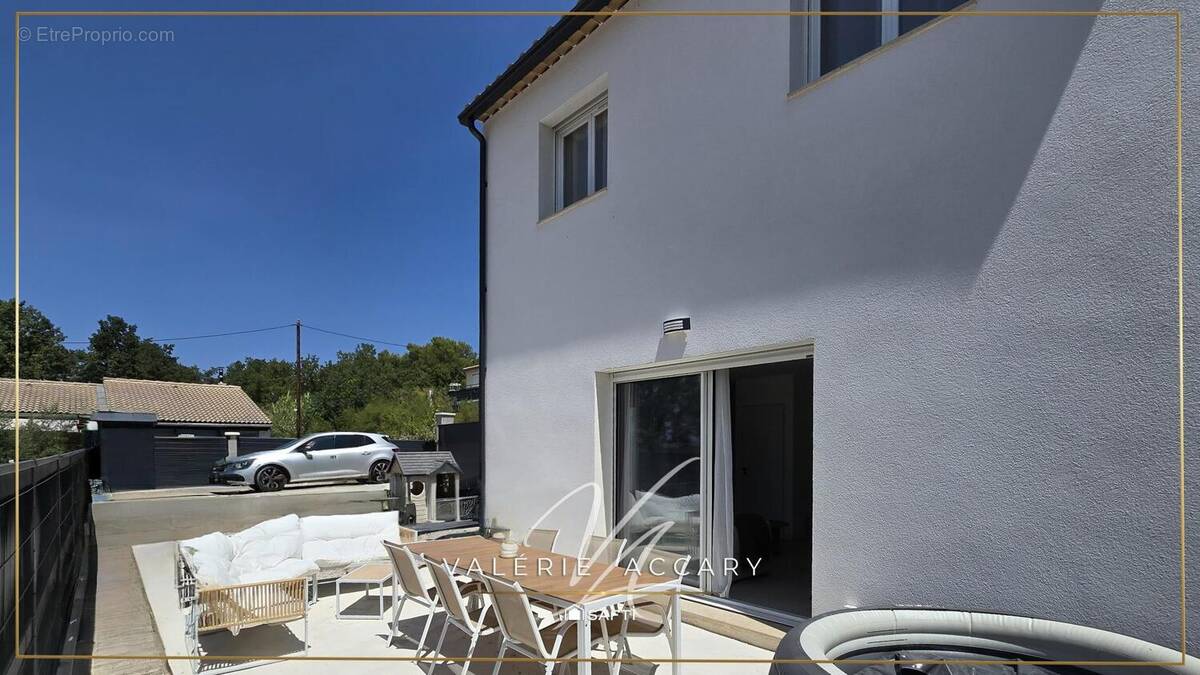 Photo 1 - Maison à ROCBARON