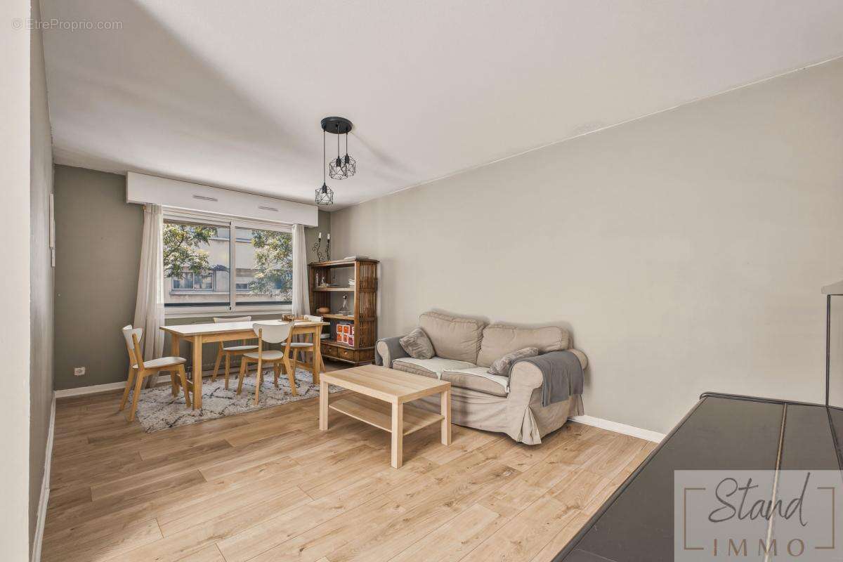 Appartement à MARSEILLE-6E