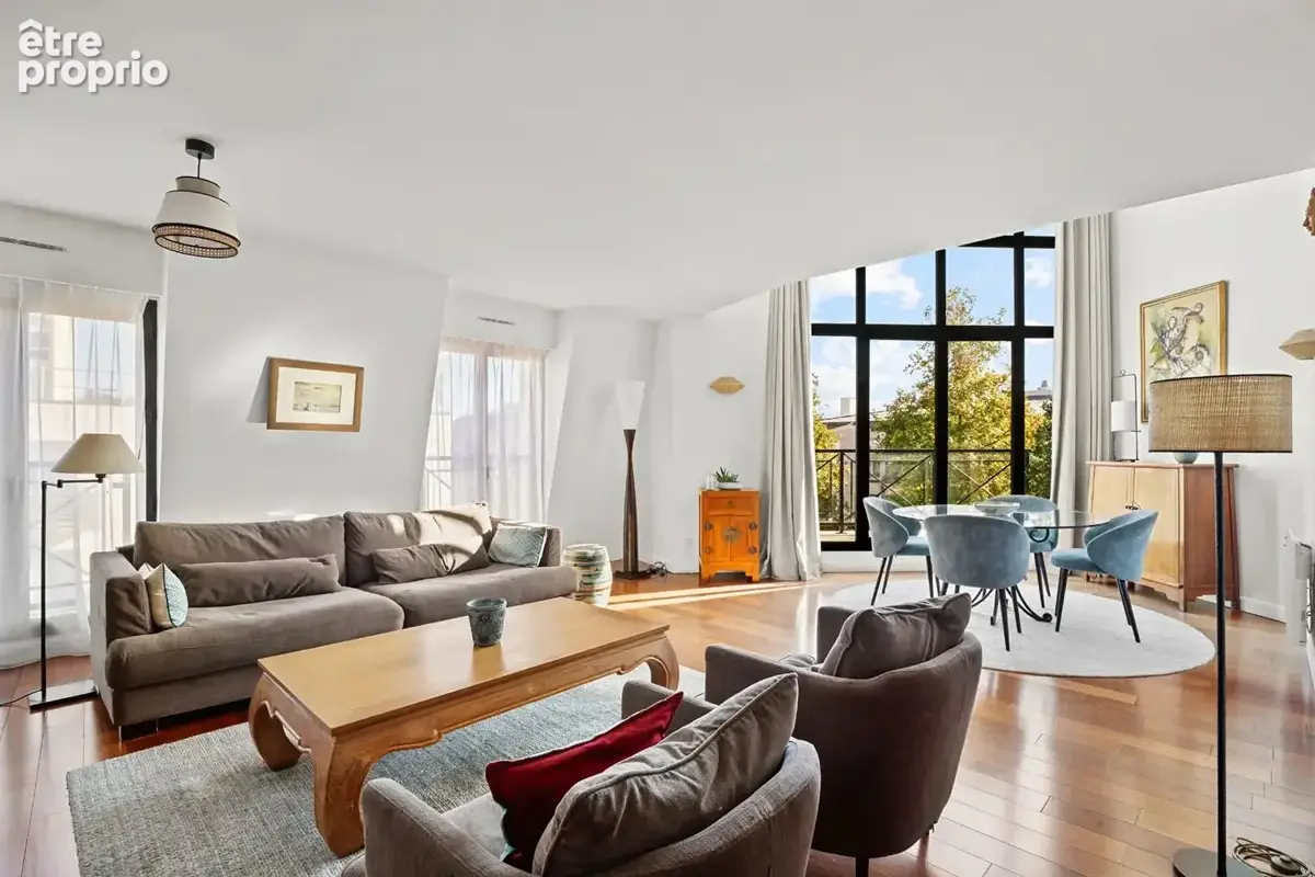 BAS DE CHATOU PROCHE CENTRE-VILLE Très bel Appartement Duplex de 111 m² avec 3 chambres et possibilité d'une 4è - photo 2