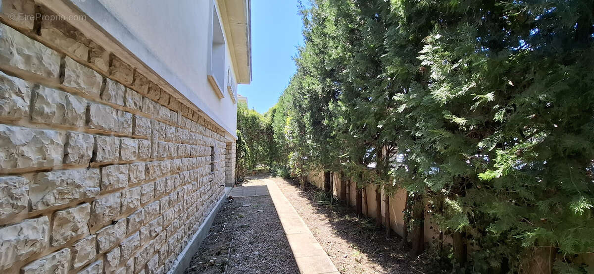 Maison à CLERMONT-L'HERAULT