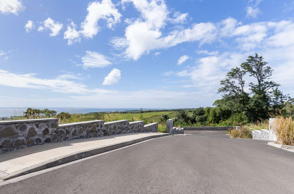 Terrain à SAINTE-MARIE