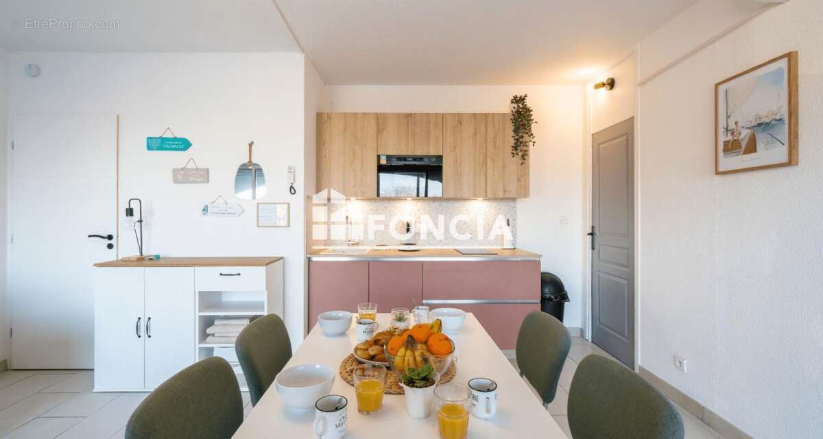 La Grande-Motte Point Zéro – Studio 32 m² rénové en front de mer avec parking privé et loggia - photo 4