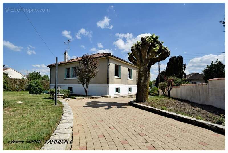 Maison à MOUGON