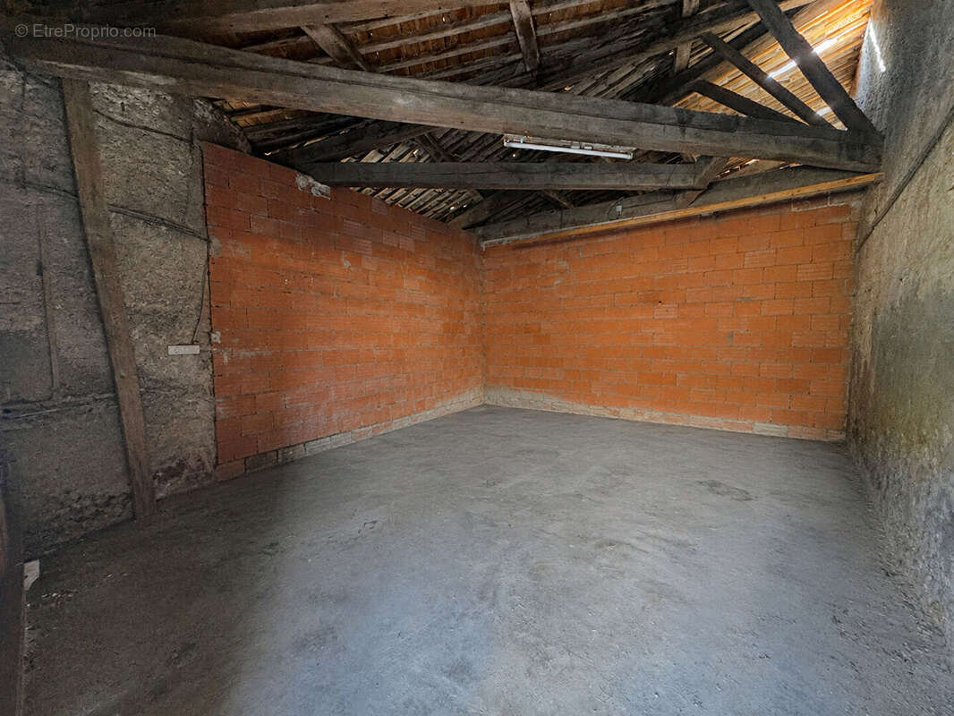Parking / box Beziers 36 m2 - photo 2