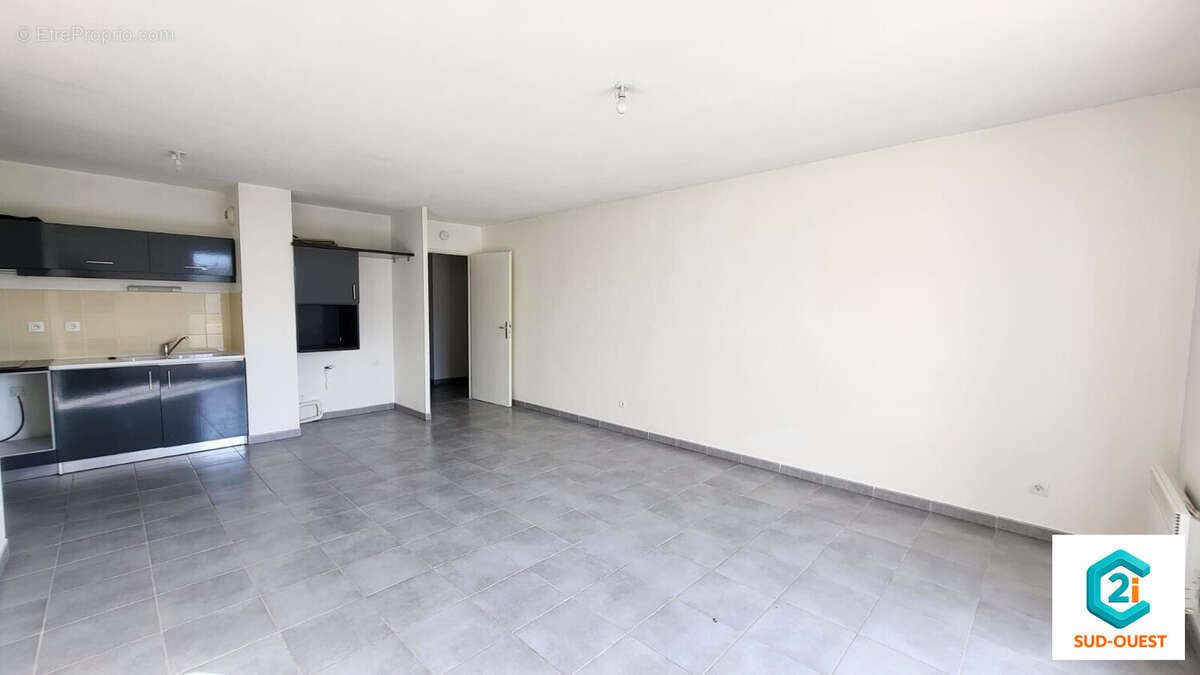 Appartement à LA SALVETAT-SAINT-GILLES