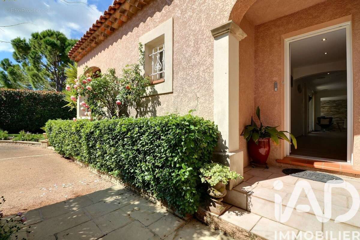Photo 5 - Maison à CHATEAUNEUF-LES-MARTIGUES