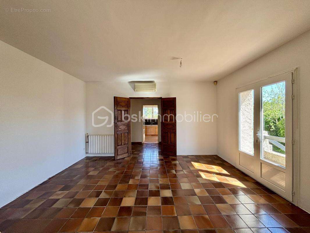 Maison de caractère avec potentiel, garage et jardin à 20 min des plages - photo 8