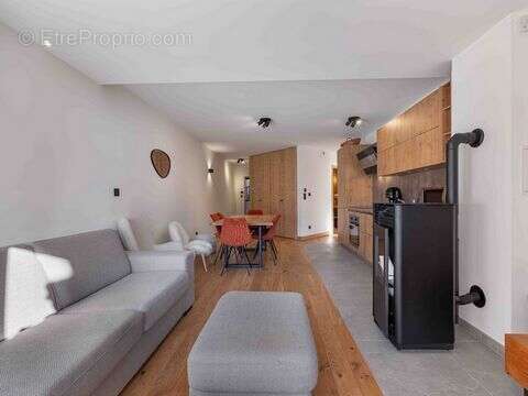 Appartement 70 m² à Les Chapelles  - photo 3