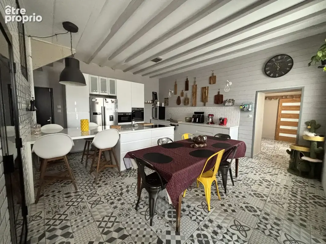 Maison 8 pièces 220 m² à vendre à Saint-Igny-De-Vers (69790) - photo 7