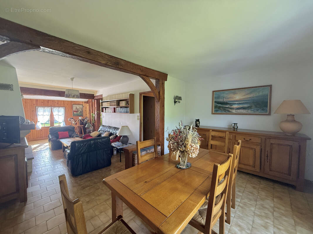 Maison à AZAY-SUR-CHER