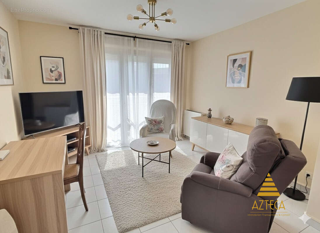 Proposition de décoration avec IA - Appartement à CAMBRAI