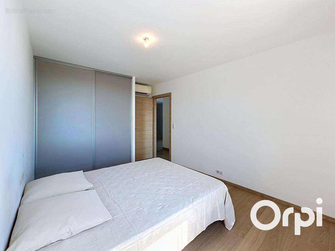 Appartement T3 - Vue mer - - photo 10