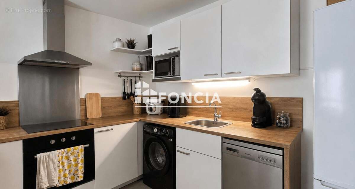 Cagnes-sur-Mer – Centre-ville – 3 pièces de 64,64 m²  – Terrasse de 12.37m² – Double parking - photo 4