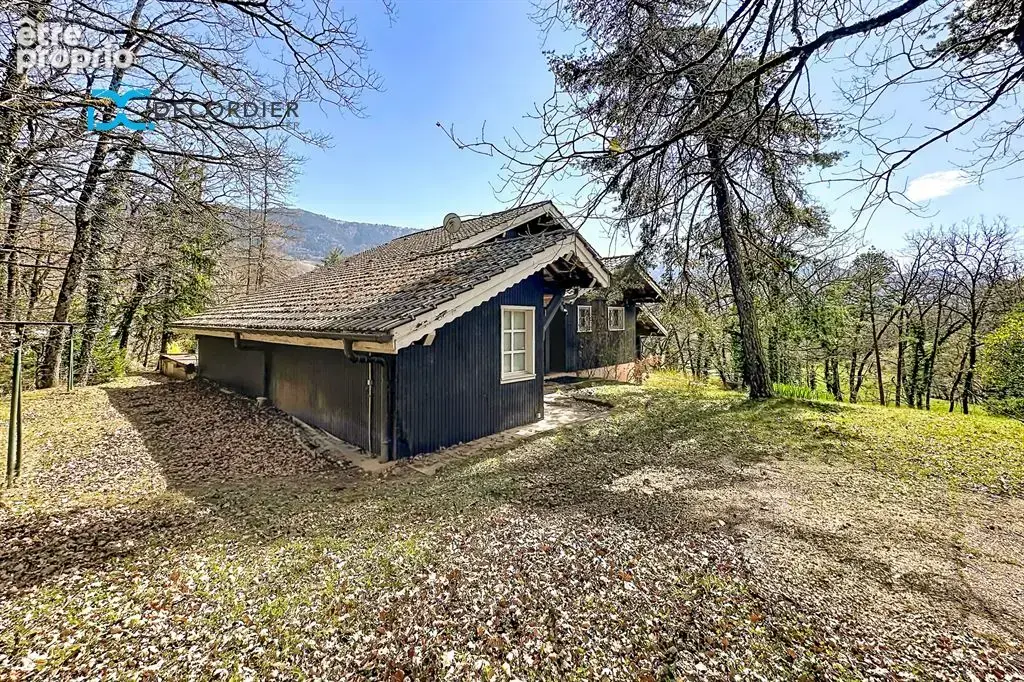 Lyaud - propriete 18 689 m² et maison de 180m2 - photo 3