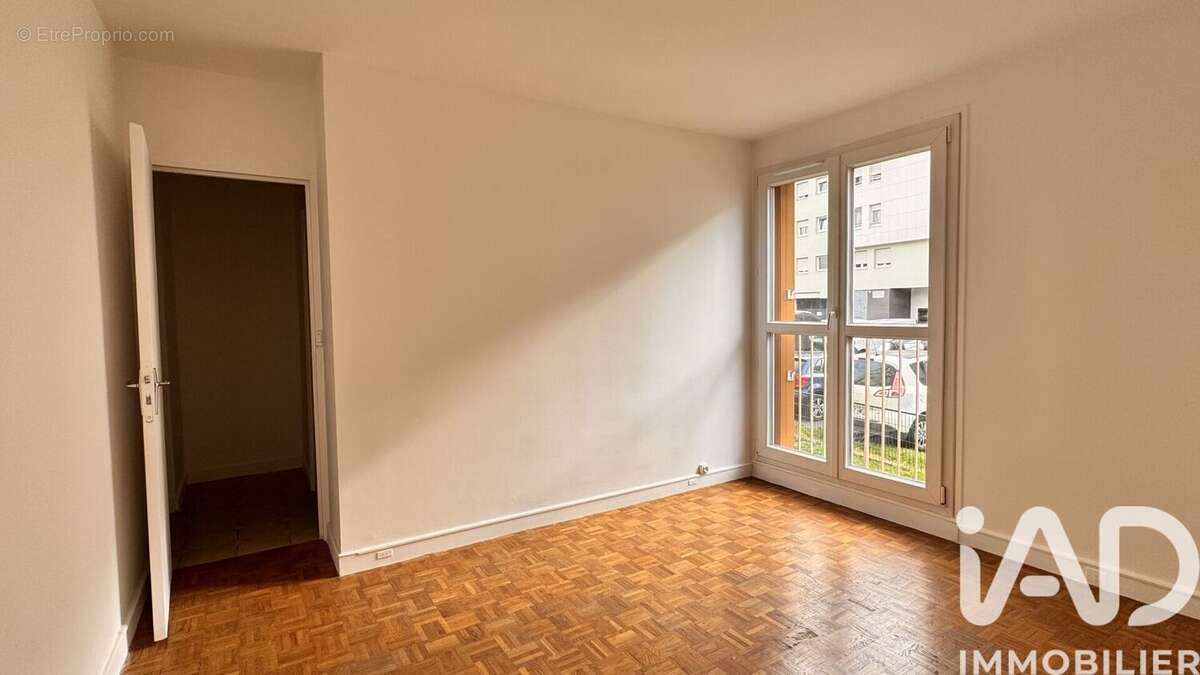 Photo 6 - Appartement à VILLENEUVE-LA-GARENNE