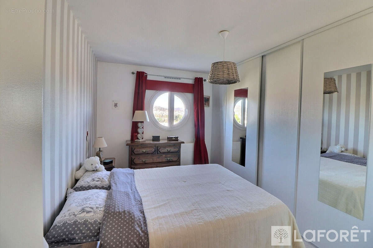Appartement à HYERES