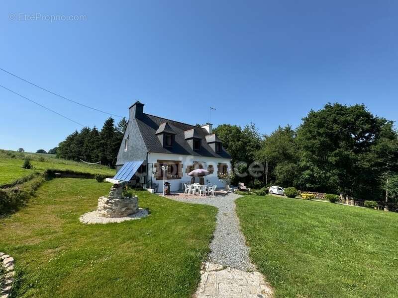 Maison à PLOUNEVEZEL