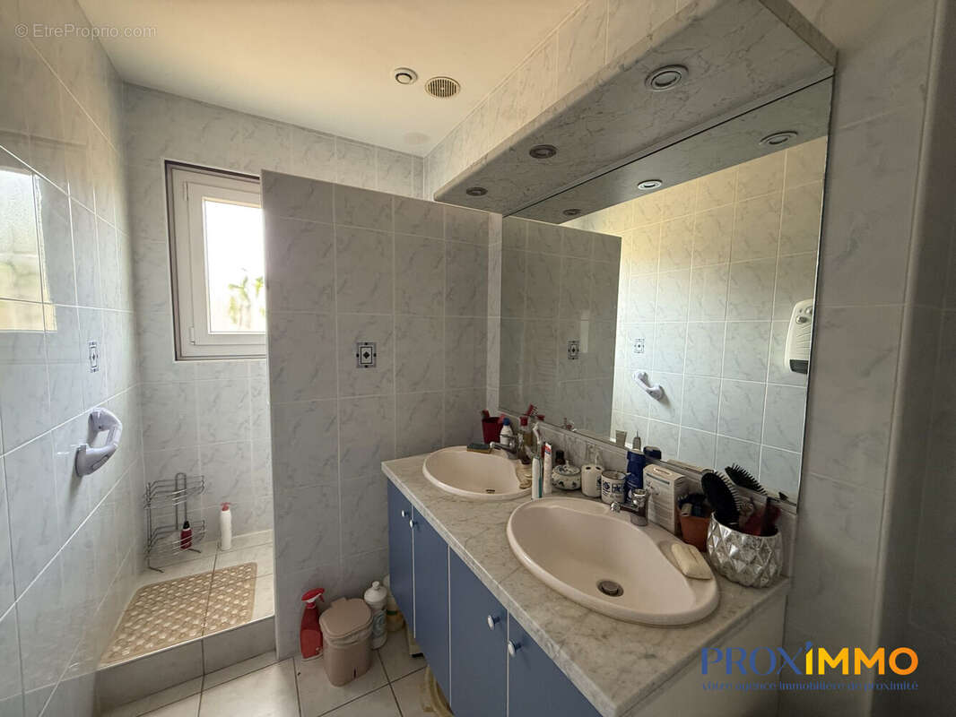 Maison 91 m² à Tullins  - photo 6