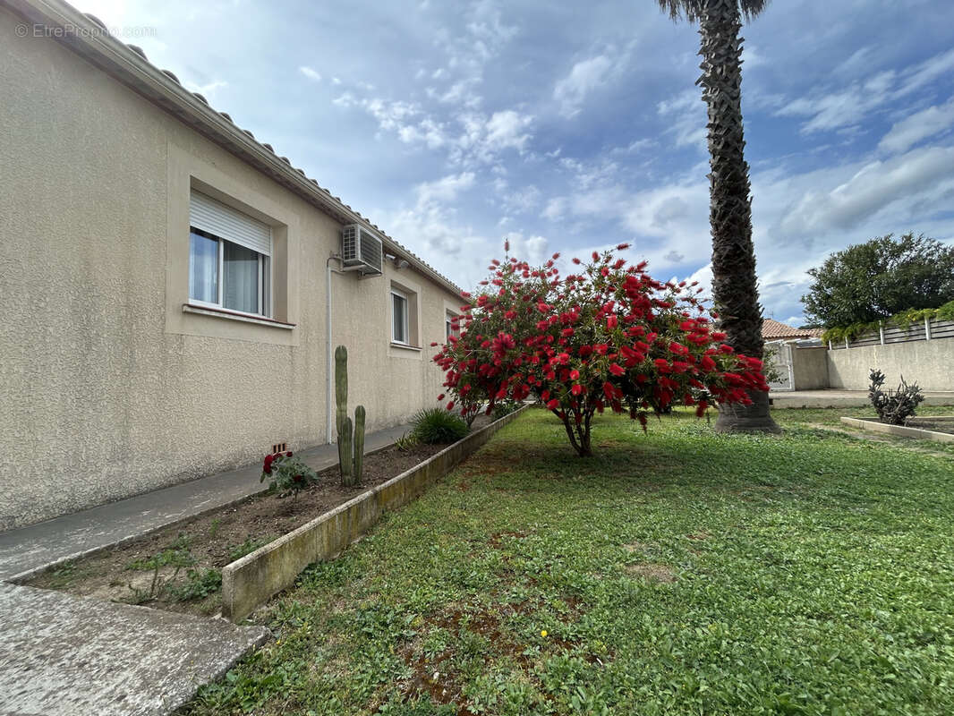 Maison à POUSSAN