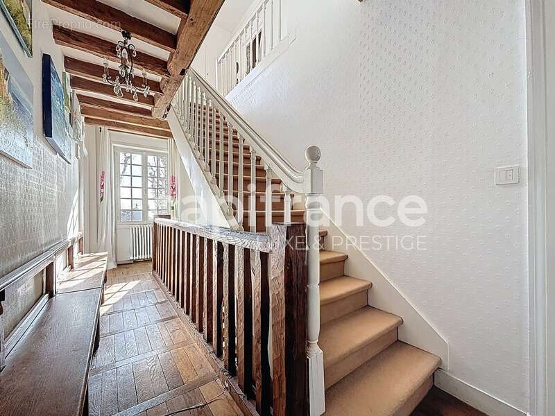 Maison à CHEILLE
