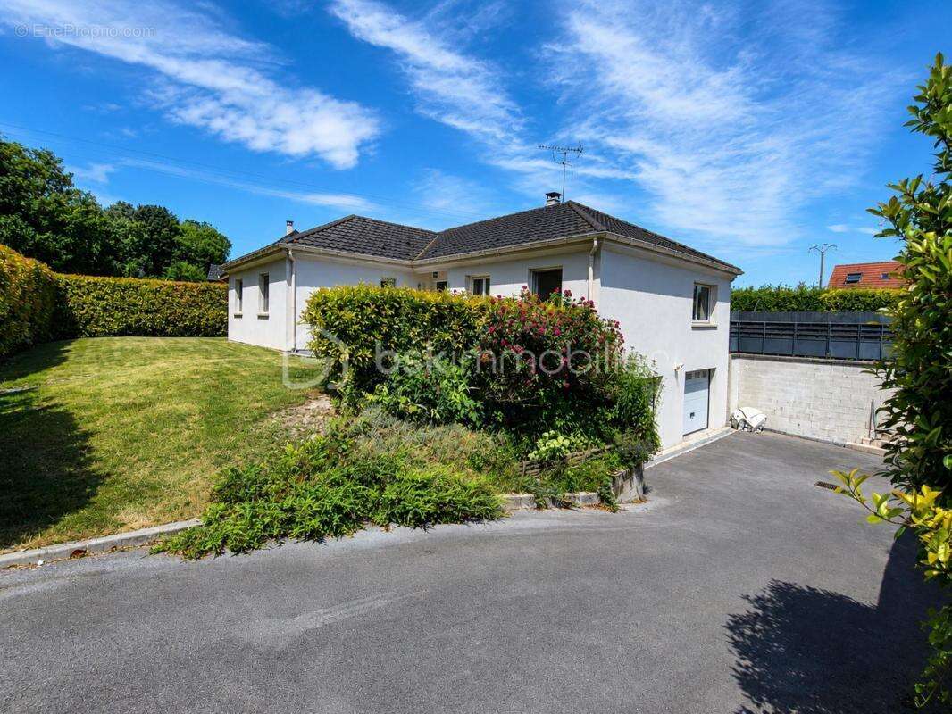  Coup de cœur assuré – Maison familiale sur sous-sol complet, piscine et grand jardin - photo 14
